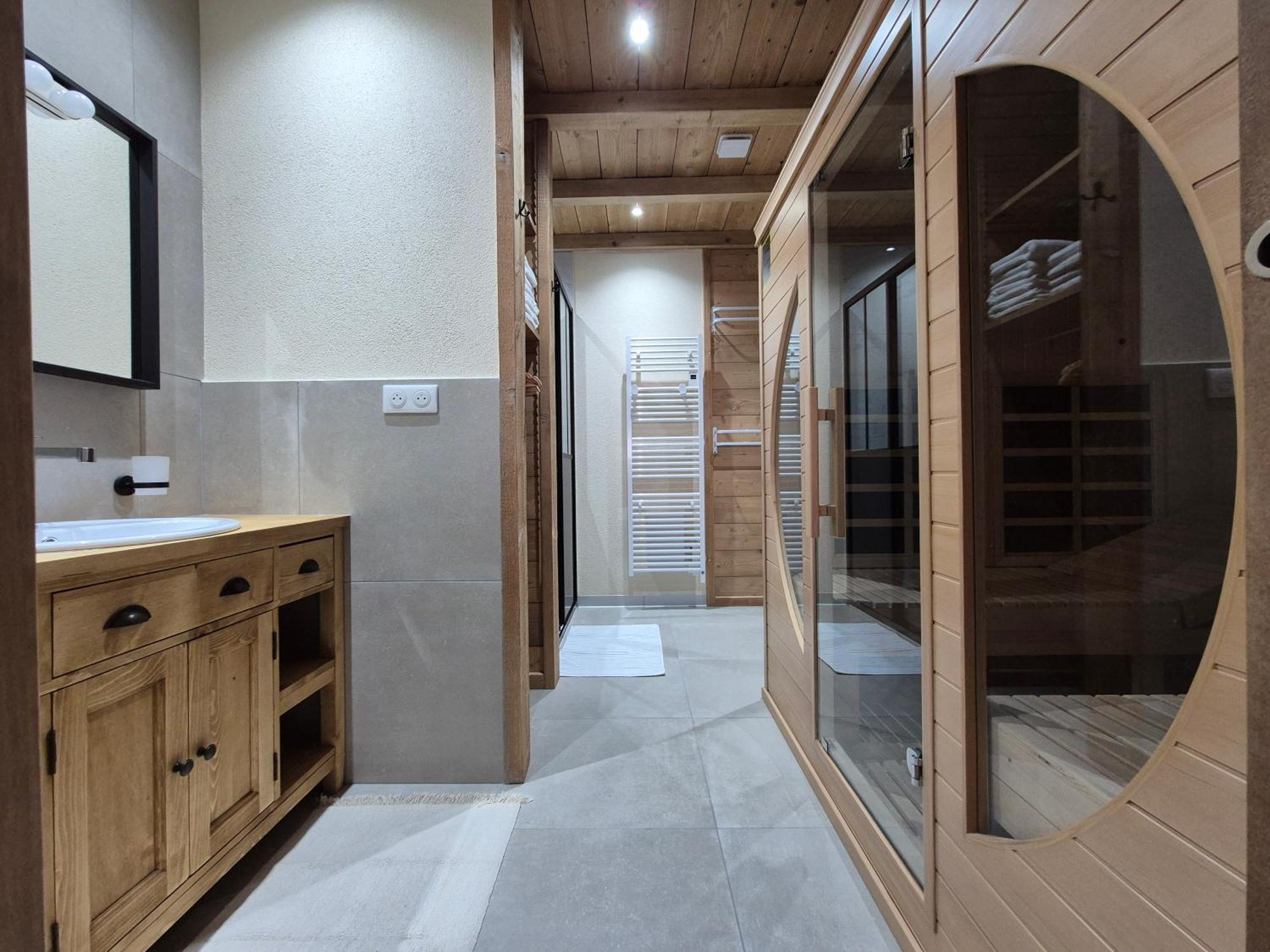 Del Vino Bar A Vin & Guitares Appartement Sauna Terrasse Garage Orchamps-Vennes Екстериор снимка